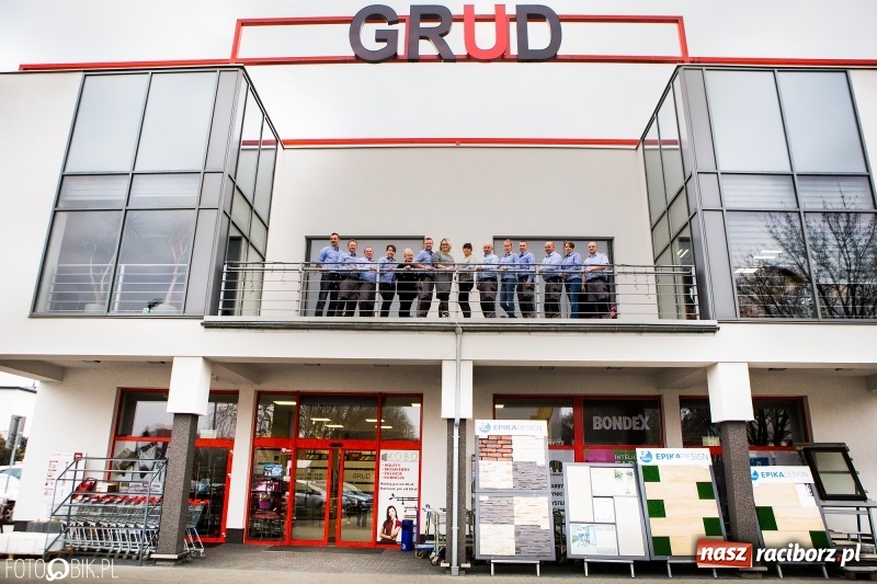 Zdjęcie w galerii na portalu naszraciborz.pl: Hurtownia farb i Centrum Materiałów Budowlanych GRUD teraz tylko przy Kościuszki 6 wiadomości z regionu