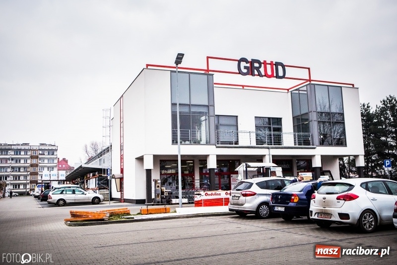 Zdjęcie w galerii na portalu naszraciborz.pl: Hurtownia farb i Centrum Materiałów Budowlanych GRUD teraz tylko przy Kościuszki 6 wiadomości z regionu