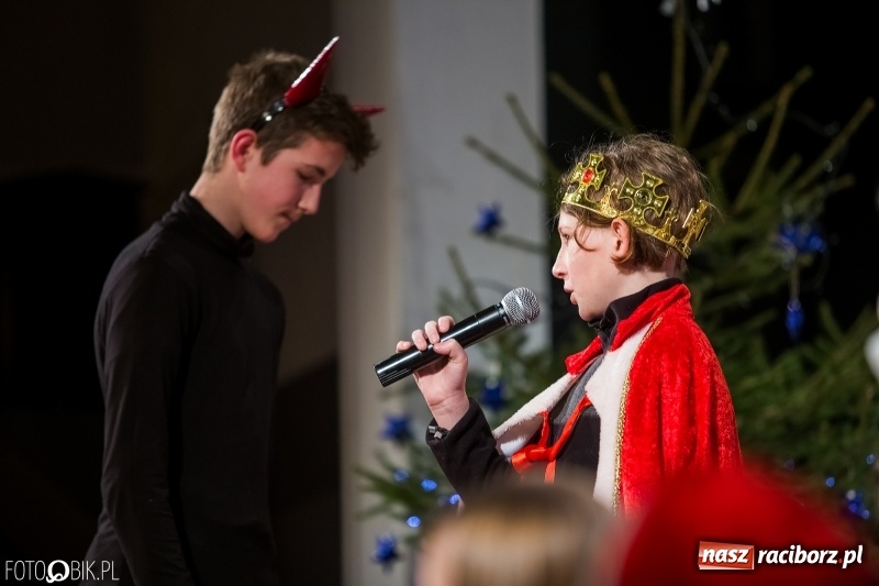 Zdjęcie w galerii na portalu naszraciborz.pl: Koncert kolędowy uczniów i nauczycieli szkoły muzycznej wiadomości z regionu