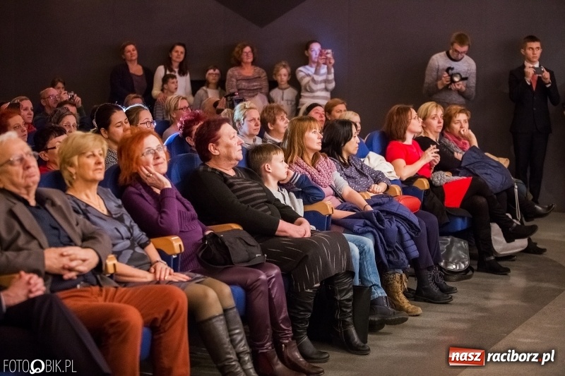 Zdjęcie w galerii na portalu naszraciborz.pl: Koncert kolędowy uczniów i nauczycieli szkoły muzycznej wiadomości z regionu