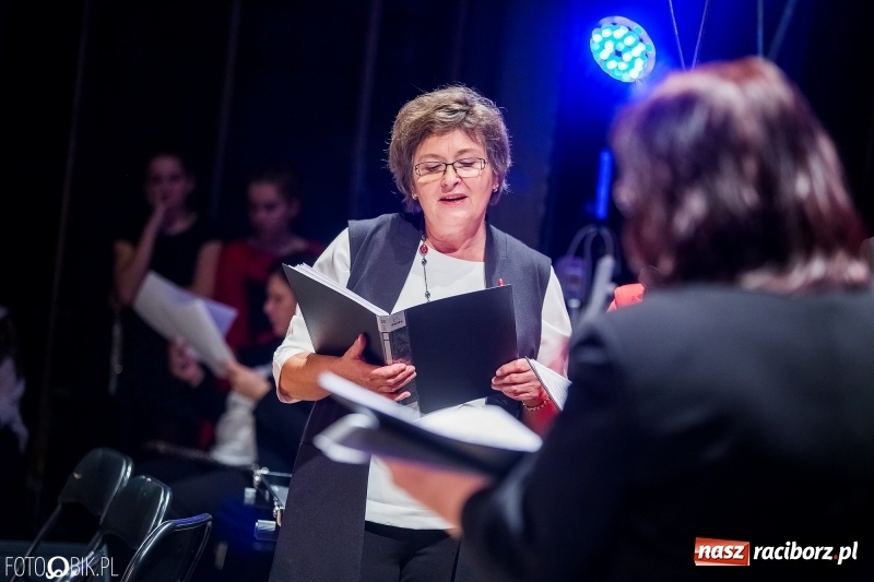 Zdjęcie w galerii na portalu naszraciborz.pl: Koncert kolędowy uczniów i nauczycieli szkoły muzycznej wiadomości z regionu