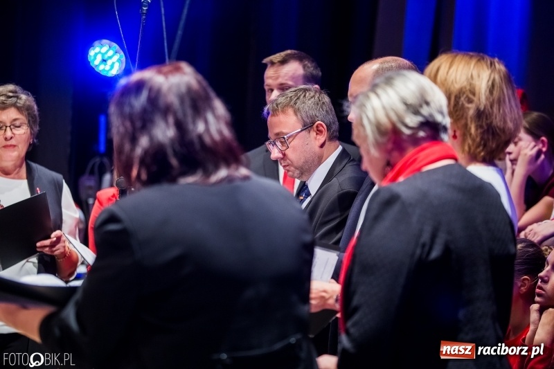 Zdjęcie w galerii na portalu naszraciborz.pl: Koncert kolędowy uczniów i nauczycieli szkoły muzycznej wiadomości z regionu