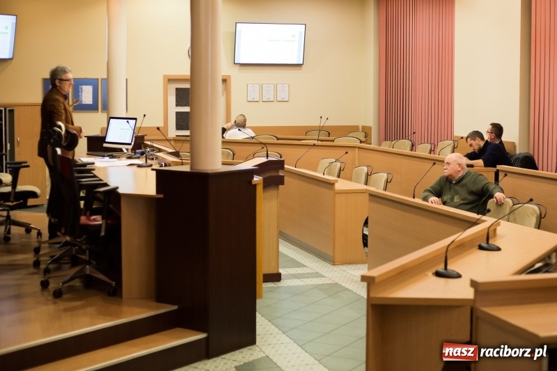 Zdjęcie w galerii na portalu naszraciborz.pl: Rewolucja w komunikacji miejskiej. Znamy przykładowy rozkład jazdy. Zmiany od 1 lutego wiadomości z regionu