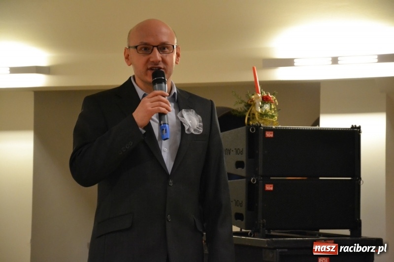 Zdjęcie w galerii na portalu naszraciborz.pl: Szczególne spotkanie wigilijne na raciborskim zamku  wiadomości z regionu