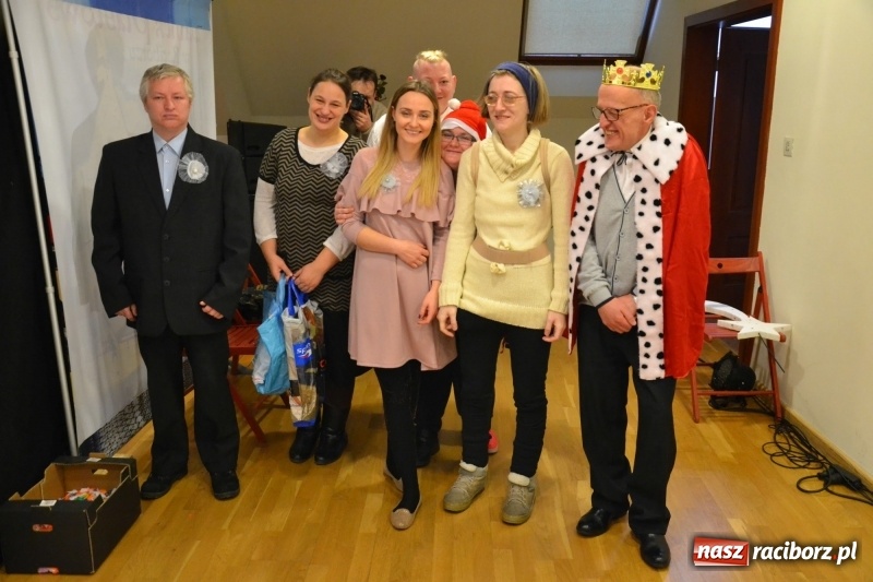 Zdjęcie w galerii na portalu naszraciborz.pl: Szczególne spotkanie wigilijne na raciborskim zamku  wiadomości z regionu