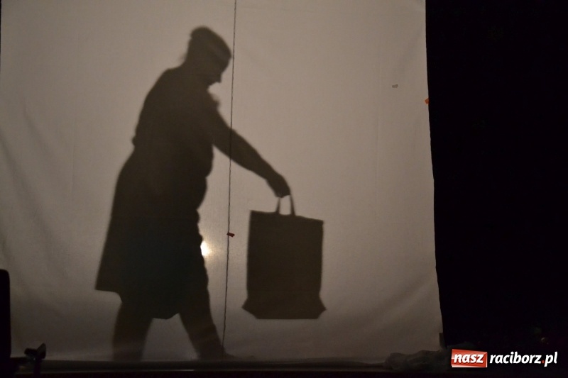 Zdjęcie w galerii na portalu naszraciborz.pl: Szczególne spotkanie wigilijne na raciborskim zamku  wiadomości z regionu