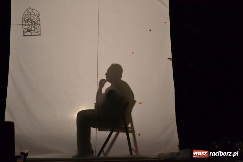 Zdjęcie w galerii na portalu naszraciborz.pl: Szczególne spotkanie wigilijne na raciborskim zamku  wiadomości z regionu