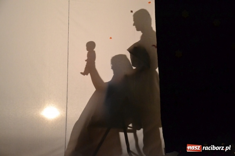 Zdjęcie w galerii na portalu naszraciborz.pl: Szczególne spotkanie wigilijne na raciborskim zamku  wiadomości z regionu