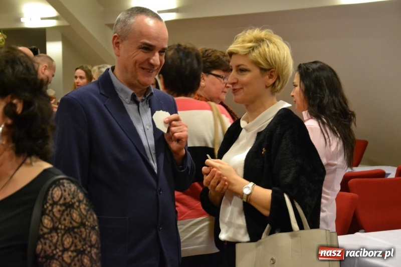 Zdjęcie w galerii na portalu naszraciborz.pl: Szczególne spotkanie wigilijne na raciborskim zamku  wiadomości z regionu