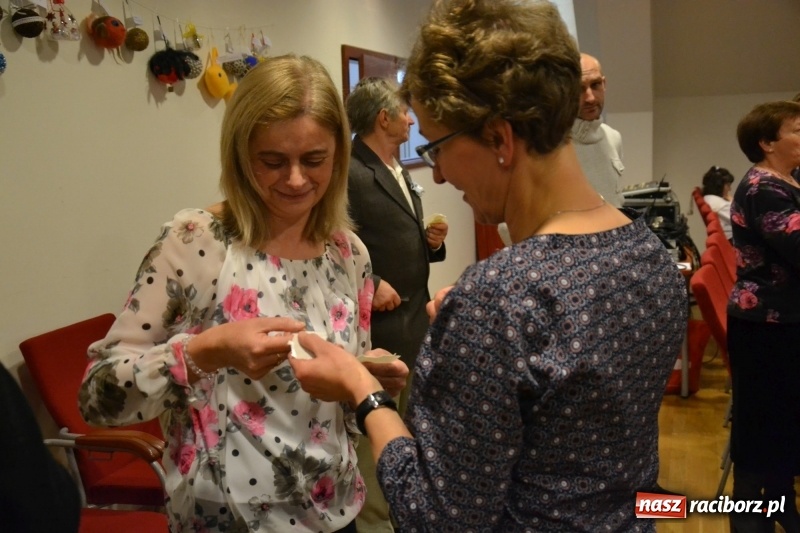 Zdjęcie w galerii na portalu naszraciborz.pl: Szczególne spotkanie wigilijne na raciborskim zamku  wiadomości z regionu