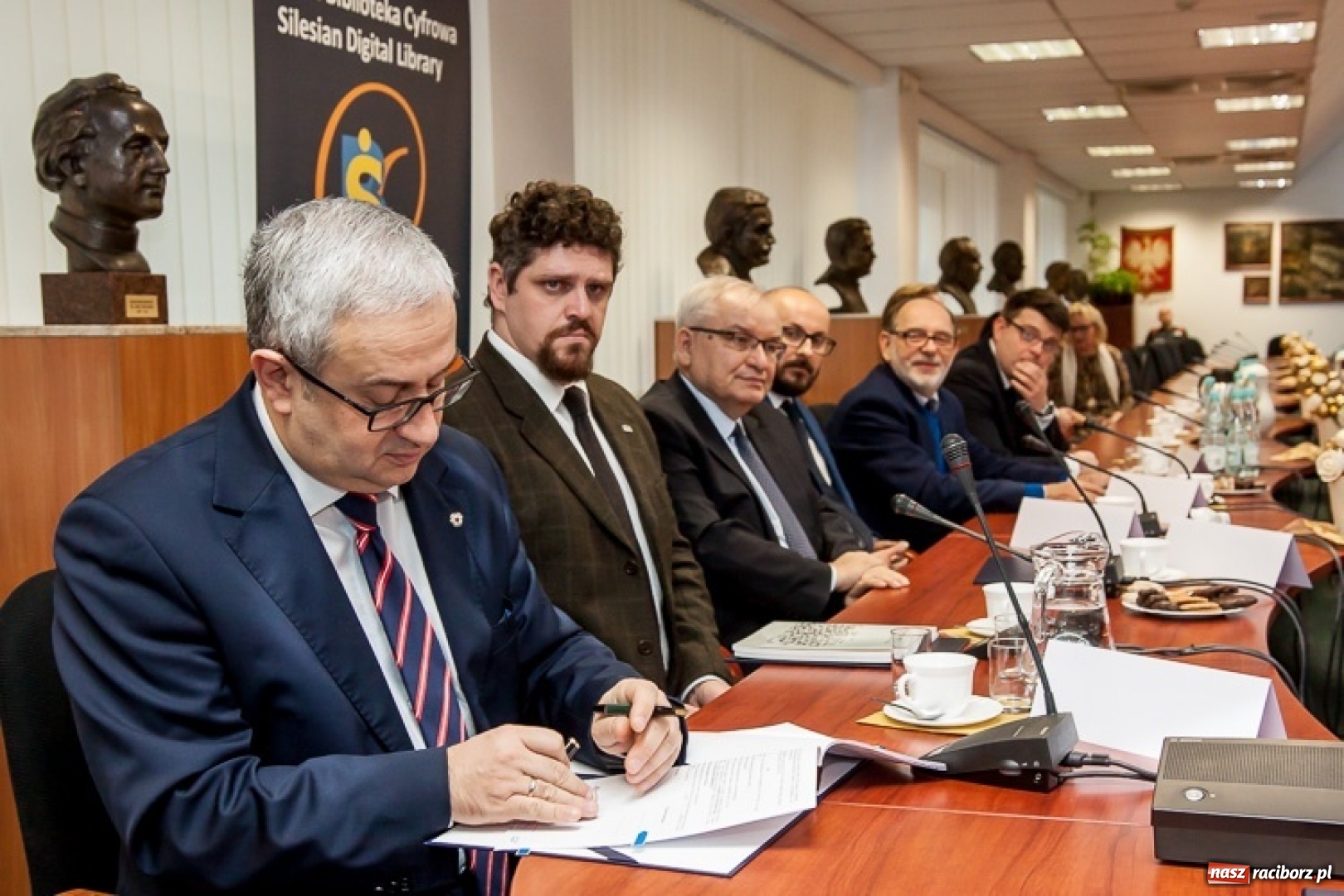 Zdjęcie w galerii na portalu naszraciborz.pl: Śląskie skarby w sieci wiadomości z regionu