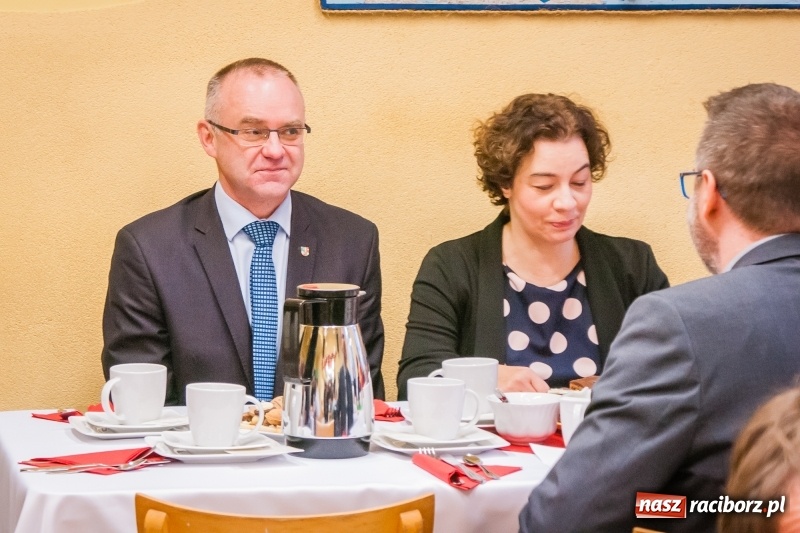 Zdjęcie w galerii na portalu naszraciborz.pl: Warsztaty Terapii Zajęciowej zorganizowały wigilię wiadomości z regionu
