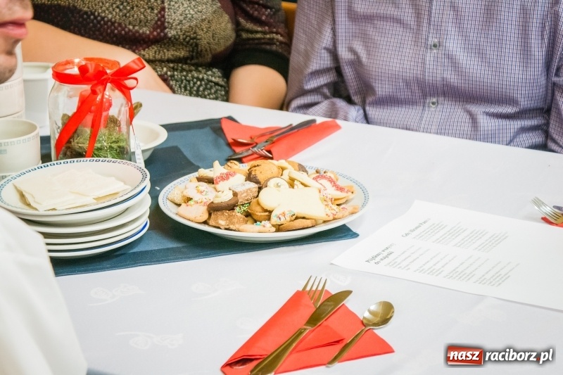 Zdjęcie w galerii na portalu naszraciborz.pl: Warsztaty Terapii Zajęciowej zorganizowały wigilię wiadomości z regionu