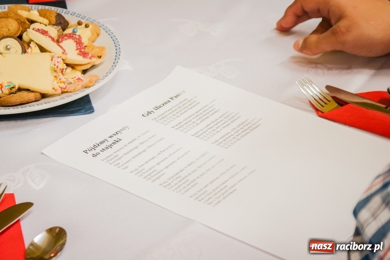 Zdjęcie w galerii na portalu naszraciborz.pl: Warsztaty Terapii Zajęciowej zorganizowały wigilię wiadomości z regionu