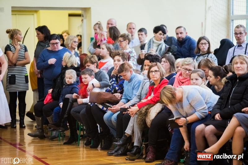 Zdjęcie w galerii na portalu naszraciborz.pl: Jasełka bożonarodzeniowe w Zespole Szkół Specjalnych wiadomości z regionu