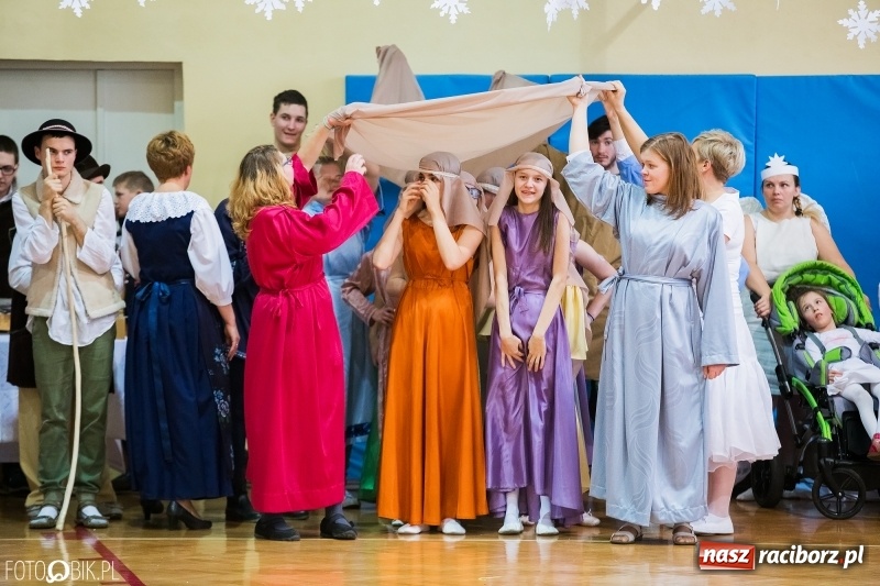 Zdjęcie w galerii na portalu naszraciborz.pl: Jasełka bożonarodzeniowe w Zespole Szkół Specjalnych wiadomości z regionu