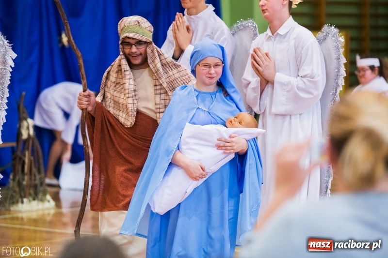 Zdjęcie w galerii na portalu naszraciborz.pl: Jasełka bożonarodzeniowe w Zespole Szkół Specjalnych wiadomości z regionu