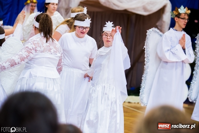 Zdjęcie w galerii na portalu naszraciborz.pl: Jasełka bożonarodzeniowe w Zespole Szkół Specjalnych wiadomości z regionu