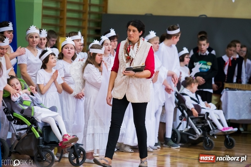 Zdjęcie w galerii na portalu naszraciborz.pl: Jasełka bożonarodzeniowe w Zespole Szkół Specjalnych wiadomości z regionu