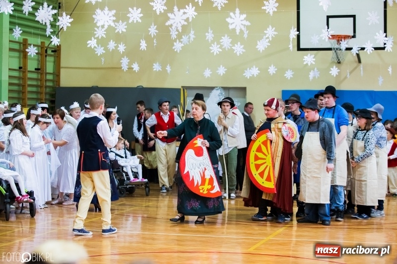 Zdjęcie w galerii na portalu naszraciborz.pl: Jasełka bożonarodzeniowe w Zespole Szkół Specjalnych wiadomości z regionu