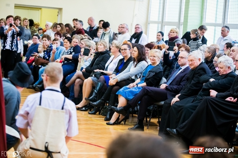 Zdjęcie w galerii na portalu naszraciborz.pl: Jasełka bożonarodzeniowe w Zespole Szkół Specjalnych wiadomości z regionu