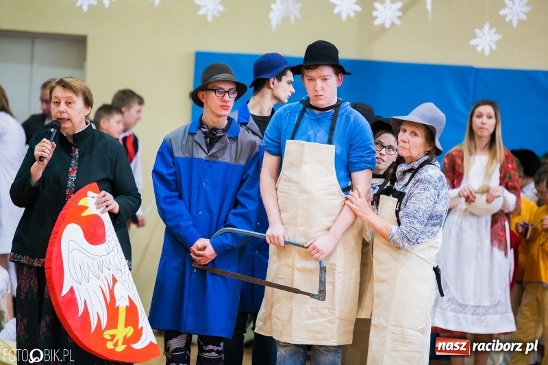 Zdjęcie w galerii na portalu naszraciborz.pl: Jasełka bożonarodzeniowe w Zespole Szkół Specjalnych wiadomości z regionu