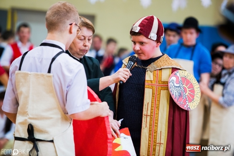 Zdjęcie w galerii na portalu naszraciborz.pl: Jasełka bożonarodzeniowe w Zespole Szkół Specjalnych wiadomości z regionu