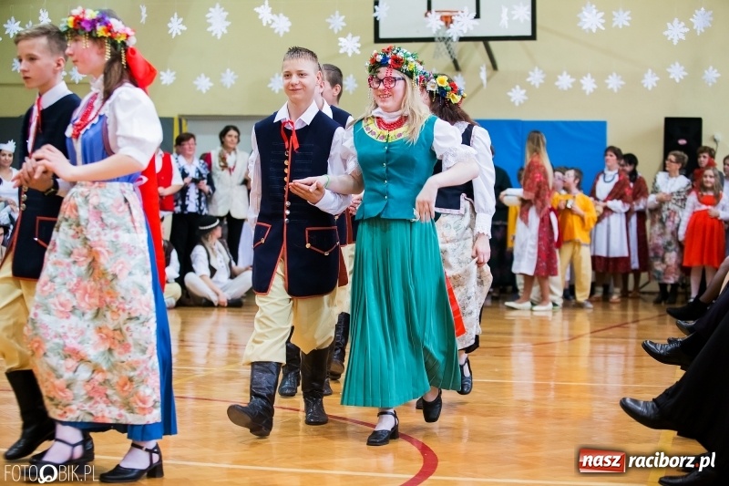 Zdjęcie w galerii na portalu naszraciborz.pl: Jasełka bożonarodzeniowe w Zespole Szkół Specjalnych wiadomości z regionu