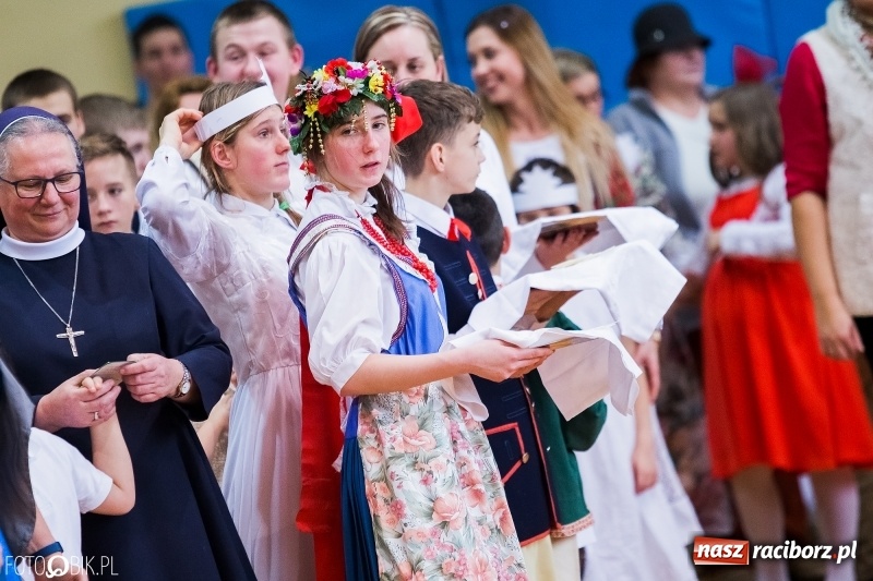 Zdjęcie w galerii na portalu naszraciborz.pl: Jasełka bożonarodzeniowe w Zespole Szkół Specjalnych wiadomości z regionu