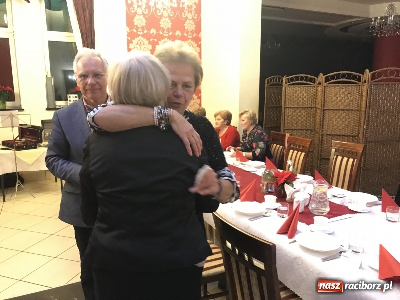 Zdjęcie w galerii na portalu naszraciborz.pl: Spotkanie opłatkowe Uniwersytetu III Wieku wiadomości z regionu