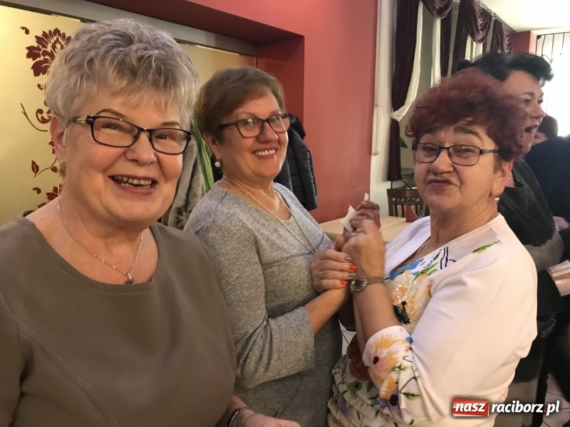 Zdjęcie w galerii na portalu naszraciborz.pl: Spotkanie opłatkowe Uniwersytetu III Wieku wiadomości z regionu