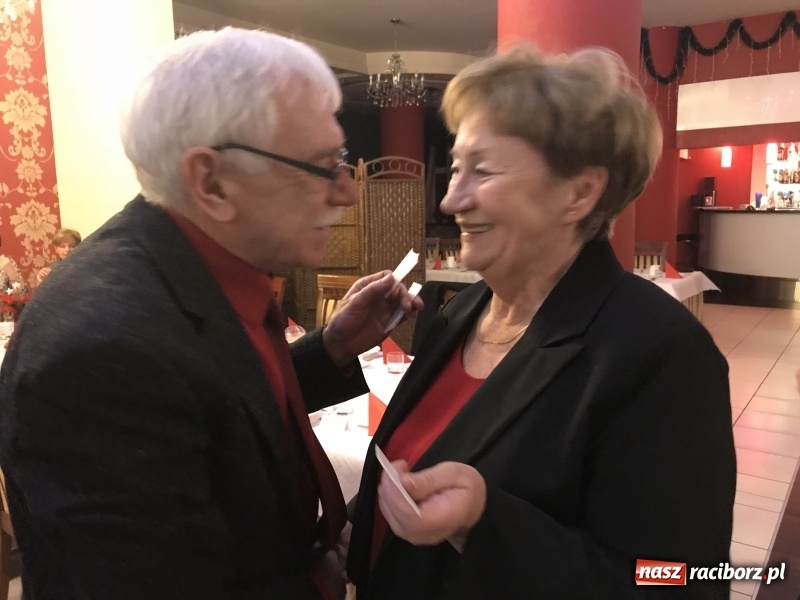 Zdjęcie w galerii na portalu naszraciborz.pl: Spotkanie opłatkowe Uniwersytetu III Wieku wiadomości z regionu