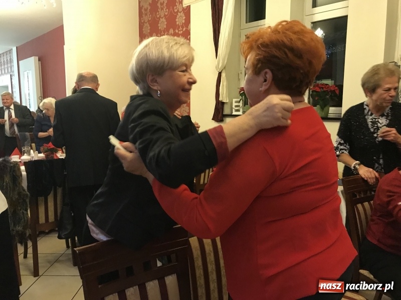 Zdjęcie w galerii na portalu naszraciborz.pl: Spotkanie opłatkowe Uniwersytetu III Wieku wiadomości z regionu