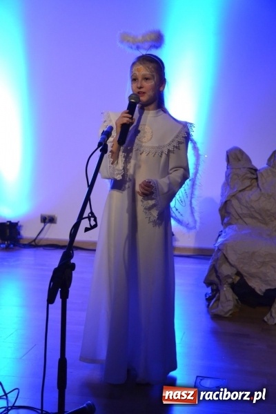 Zdjęcie w galerii na portalu naszraciborz.pl: Jasełka wraz z koncertem kolęd oraz jarmark bożonarodzeniowy na Zamku Piastowskim  wiadomości z regionu