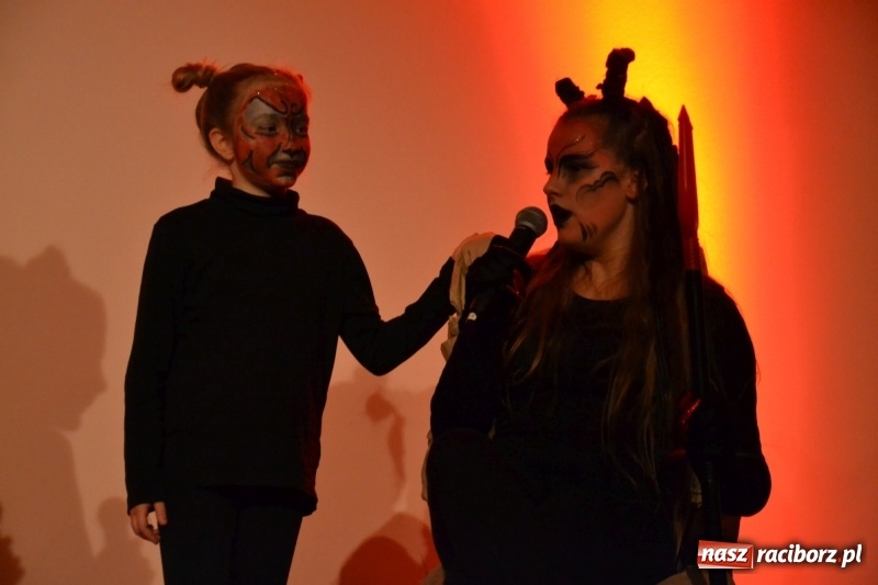 Zdjęcie w galerii na portalu naszraciborz.pl: Jasełka wraz z koncertem kolęd oraz jarmark bożonarodzeniowy na Zamku Piastowskim  wiadomości z regionu