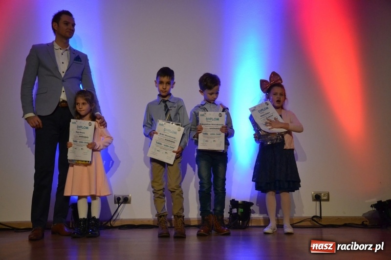 Zdjęcie w galerii na portalu naszraciborz.pl: Jasełka wraz z koncertem kolęd oraz jarmark bożonarodzeniowy na Zamku Piastowskim  wiadomości z regionu