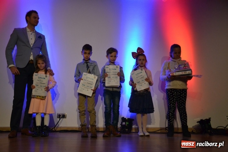 Zdjęcie w galerii na portalu naszraciborz.pl: Jasełka wraz z koncertem kolęd oraz jarmark bożonarodzeniowy na Zamku Piastowskim  wiadomości z regionu