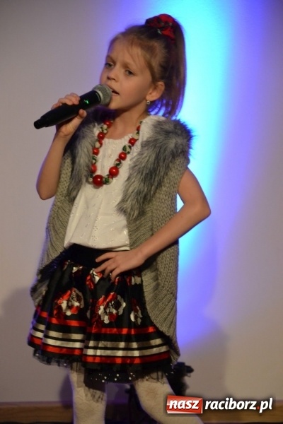 Zdjęcie w galerii na portalu naszraciborz.pl: Jasełka wraz z koncertem kolęd oraz jarmark bożonarodzeniowy na Zamku Piastowskim  wiadomości z regionu