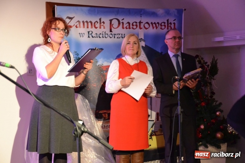 Zdjęcie w galerii na portalu naszraciborz.pl: Jasełka wraz z koncertem kolęd oraz jarmark bożonarodzeniowy na Zamku Piastowskim  wiadomości z regionu