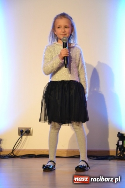 Zdjęcie w galerii na portalu naszraciborz.pl: Jasełka wraz z koncertem kolęd oraz jarmark bożonarodzeniowy na Zamku Piastowskim  wiadomości z regionu