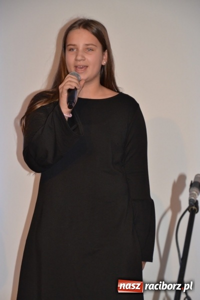 Zdjęcie w galerii na portalu naszraciborz.pl: Jasełka wraz z koncertem kolęd oraz jarmark bożonarodzeniowy na Zamku Piastowskim  wiadomości z regionu