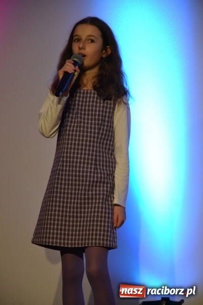 Zdjęcie w galerii na portalu naszraciborz.pl: Jasełka wraz z koncertem kolęd oraz jarmark bożonarodzeniowy na Zamku Piastowskim  wiadomości z regionu