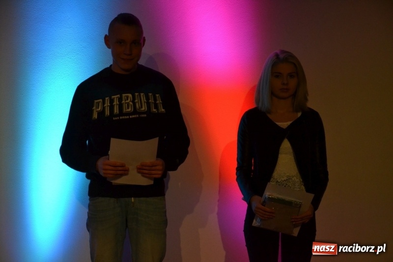 Zdjęcie w galerii na portalu naszraciborz.pl: Jasełka wraz z koncertem kolęd oraz jarmark bożonarodzeniowy na Zamku Piastowskim  wiadomości z regionu