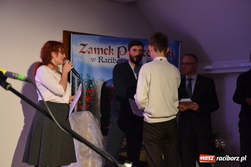 Zdjęcie w galerii na portalu naszraciborz.pl: Jasełka wraz z koncertem kolęd oraz jarmark bożonarodzeniowy na Zamku Piastowskim  wiadomości z regionu