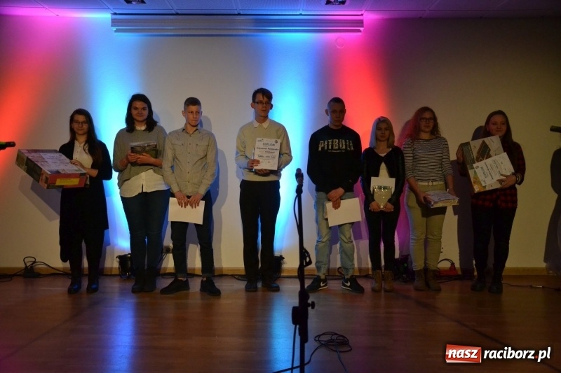 Zdjęcie w galerii na portalu naszraciborz.pl: Jasełka wraz z koncertem kolęd oraz jarmark bożonarodzeniowy na Zamku Piastowskim  wiadomości z regionu