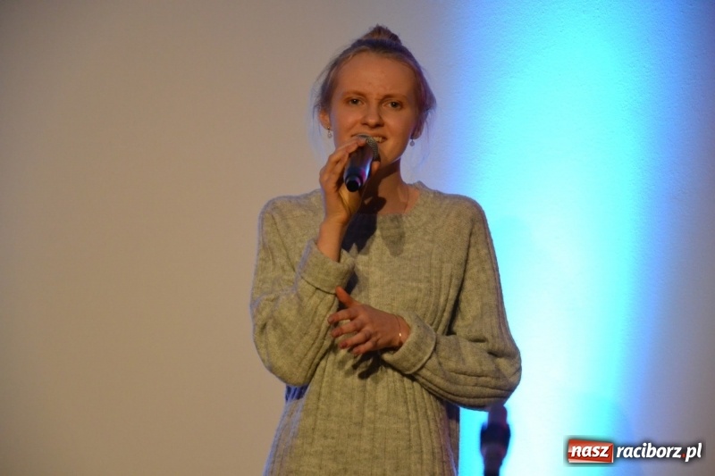 Zdjęcie w galerii na portalu naszraciborz.pl: Jasełka wraz z koncertem kolęd oraz jarmark bożonarodzeniowy na Zamku Piastowskim  wiadomości z regionu