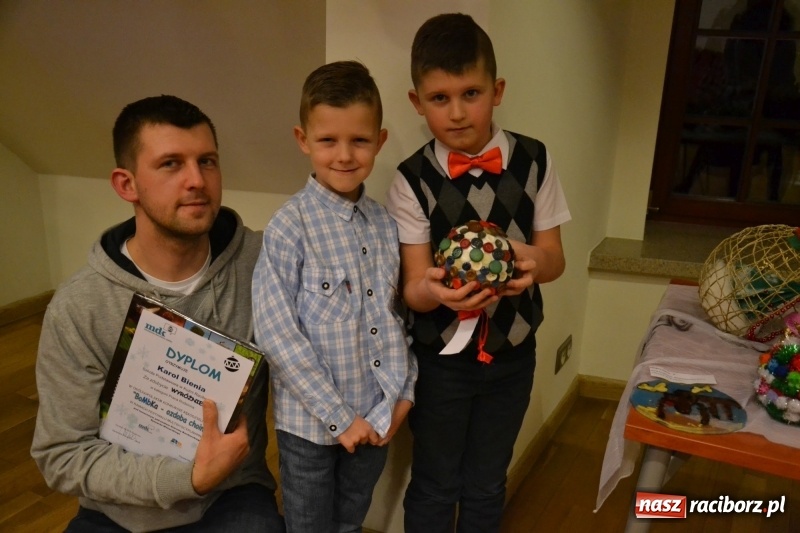 Zdjęcie w galerii na portalu naszraciborz.pl: Jasełka wraz z koncertem kolęd oraz jarmark bożonarodzeniowy na Zamku Piastowskim  wiadomości z regionu