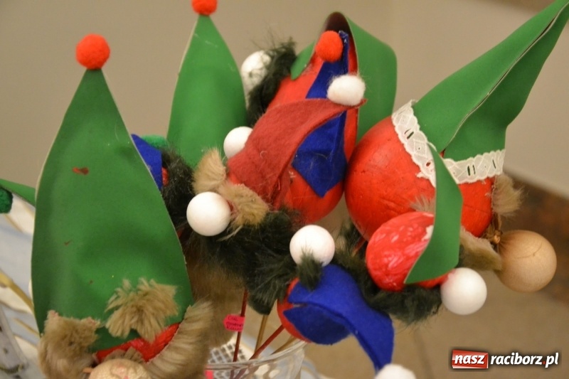 Zdjęcie w galerii na portalu naszraciborz.pl: Jasełka wraz z koncertem kolęd oraz jarmark bożonarodzeniowy na Zamku Piastowskim  wiadomości z regionu