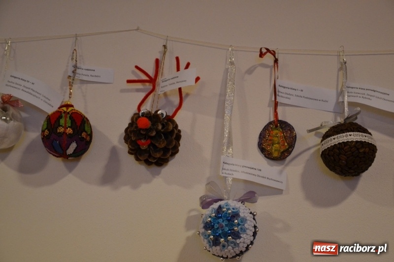 Zdjęcie w galerii na portalu naszraciborz.pl: Jasełka wraz z koncertem kolęd oraz jarmark bożonarodzeniowy na Zamku Piastowskim  wiadomości z regionu