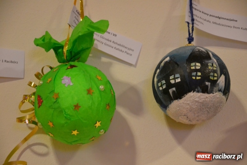 Zdjęcie w galerii na portalu naszraciborz.pl: Jasełka wraz z koncertem kolęd oraz jarmark bożonarodzeniowy na Zamku Piastowskim  wiadomości z regionu